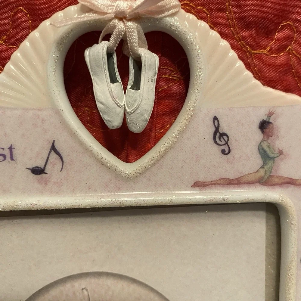 VTG Enesco GYMNAST‎ Theme 4x6 Frame Ceramic 3D Gym Shoes Hanging Pink White Gift